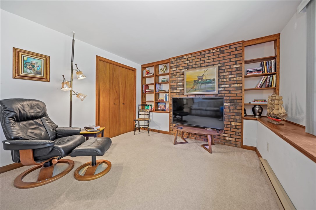 Charlestown, Rhode Island 02813, United States, 3 Bedrooms Bedrooms, ,2 BathroomsBathrooms,Residential,Pending,180689