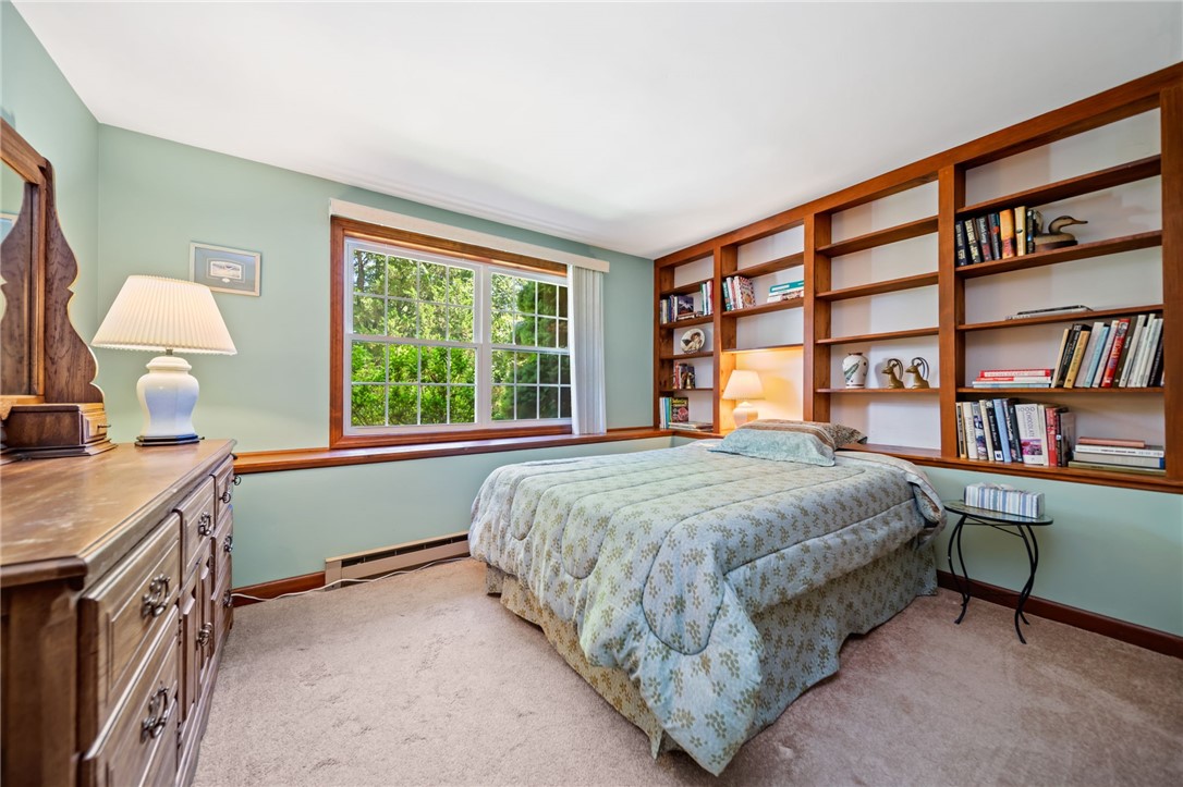 Charlestown, Rhode Island 02813, United States, 3 Bedrooms Bedrooms, ,2 BathroomsBathrooms,Residential,Pending,180689