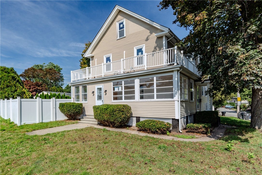 19 River Avenue
