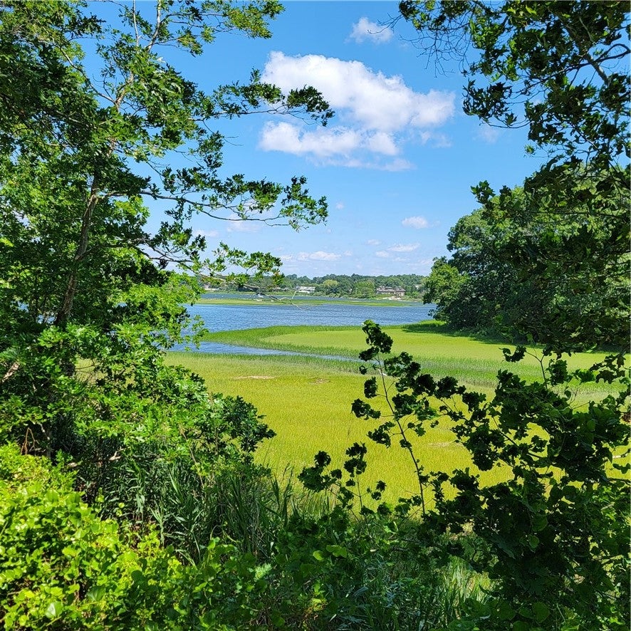 81 Seapowet Avenue