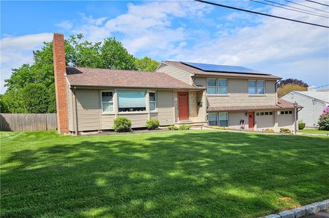 11 Falmouth Road Cranston RI 02920