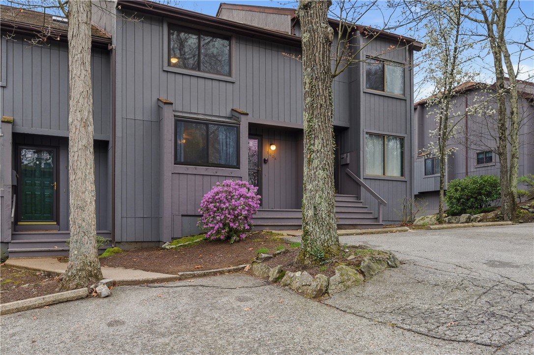 7 Wake Robin Road 1604
