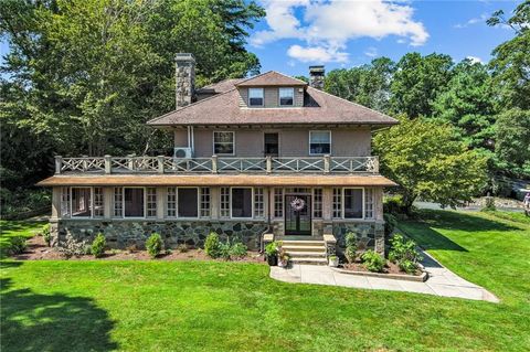 54 Highland Avenue Warwick RI 02886