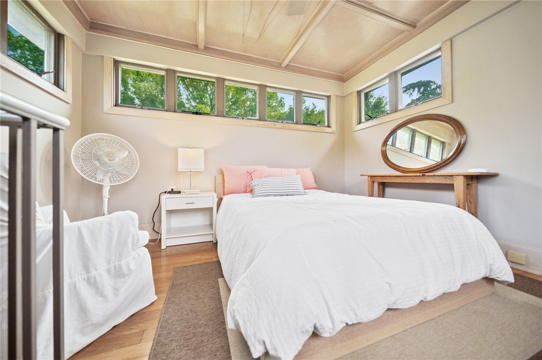 Westerly, Rhode Island 02891, United States, 3 Bedrooms Bedrooms, ,4 BathroomsBathrooms,Residential,Active,153053