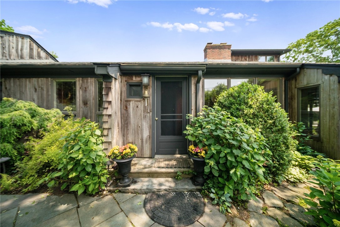 Westerly, Rhode Island 02891, United States, 3 Bedrooms Bedrooms, ,4 BathroomsBathrooms,Residential,Active,153053