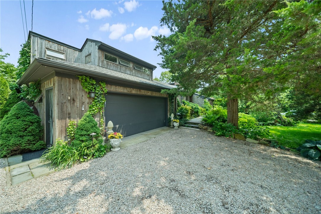 Westerly, Rhode Island 02891, United States, 3 Bedrooms Bedrooms, ,4 BathroomsBathrooms,Residential,Active,153053