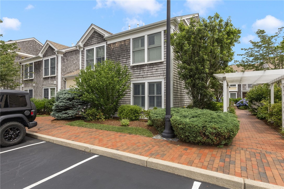 20 Narragansett Avenue 602