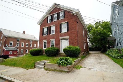 26 Farm Street 3 Woonsocket RI 02895