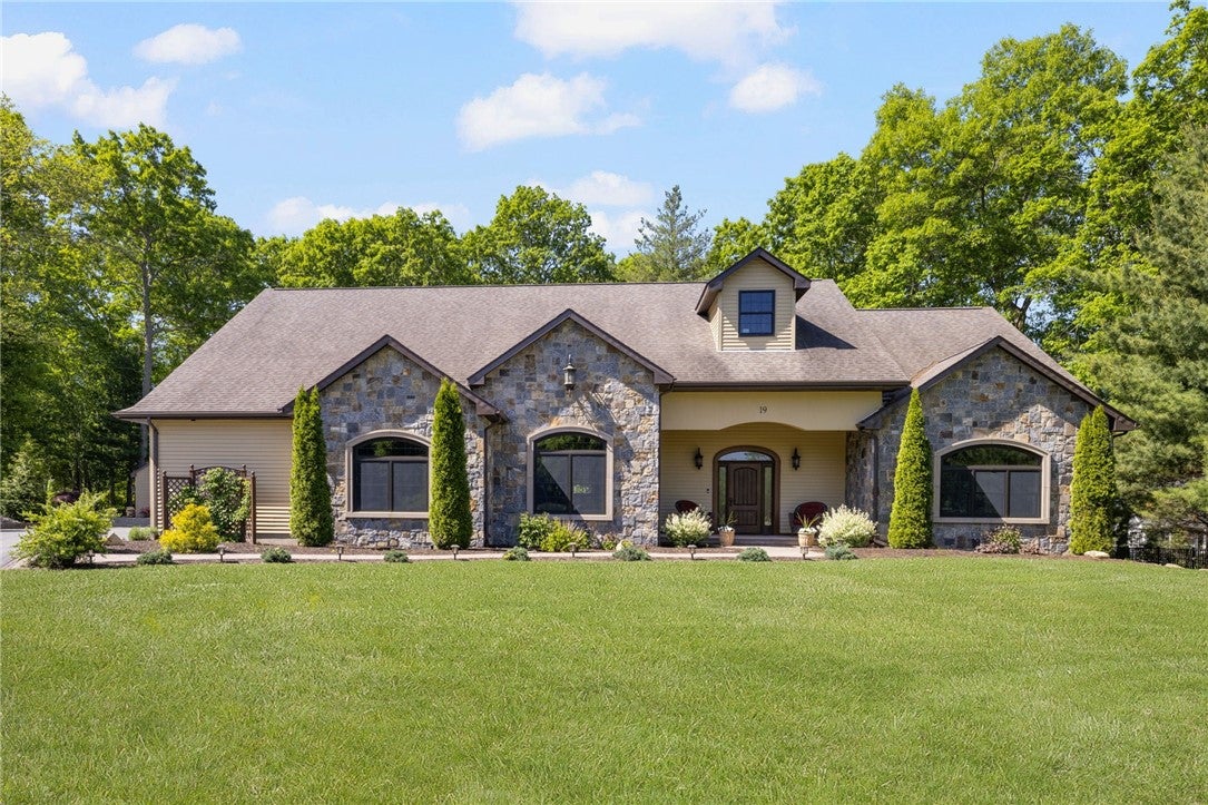 19 Blacksburt Court
