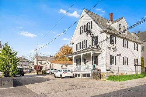 2 Chilton Street Bristol RI 02809