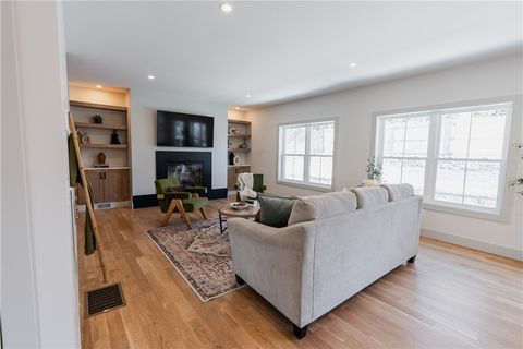 299 Jastram Street Providence RI 02908