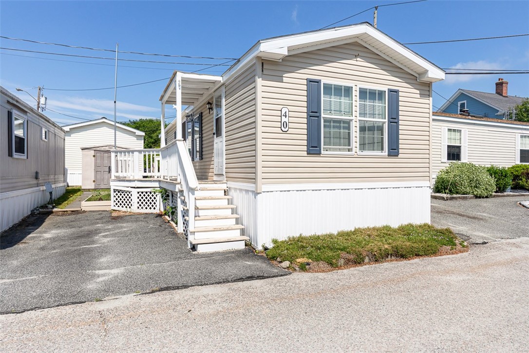 27 Woodward Road, 40