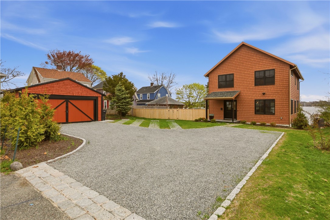 1124 Narragansett Boulevard