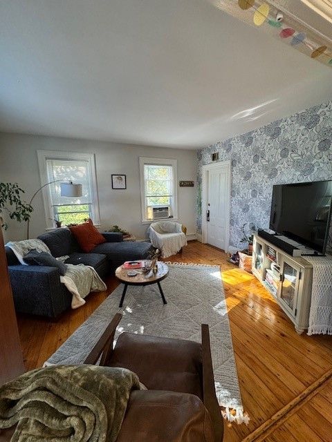 124 Wood Street 2 Bristol RI 02809