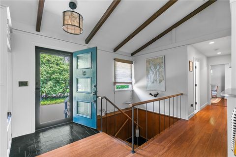 38 Sea View Avenue South Kingstown RI 02879