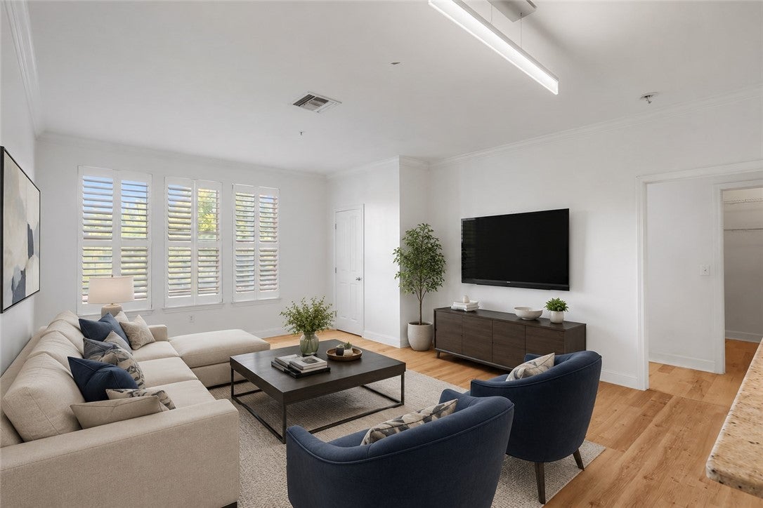 1000 Providence Place 114