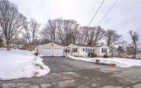 22 Maple Drive Portsmouth RI 02871
