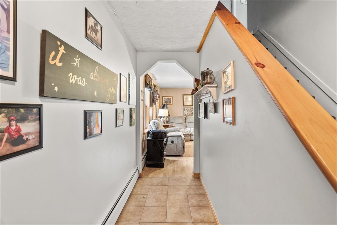 Burrillville, Rhode Island 02830, United States, 4 Bedrooms Bedrooms, ,2 BathroomsBathrooms,Residential,Active,253015