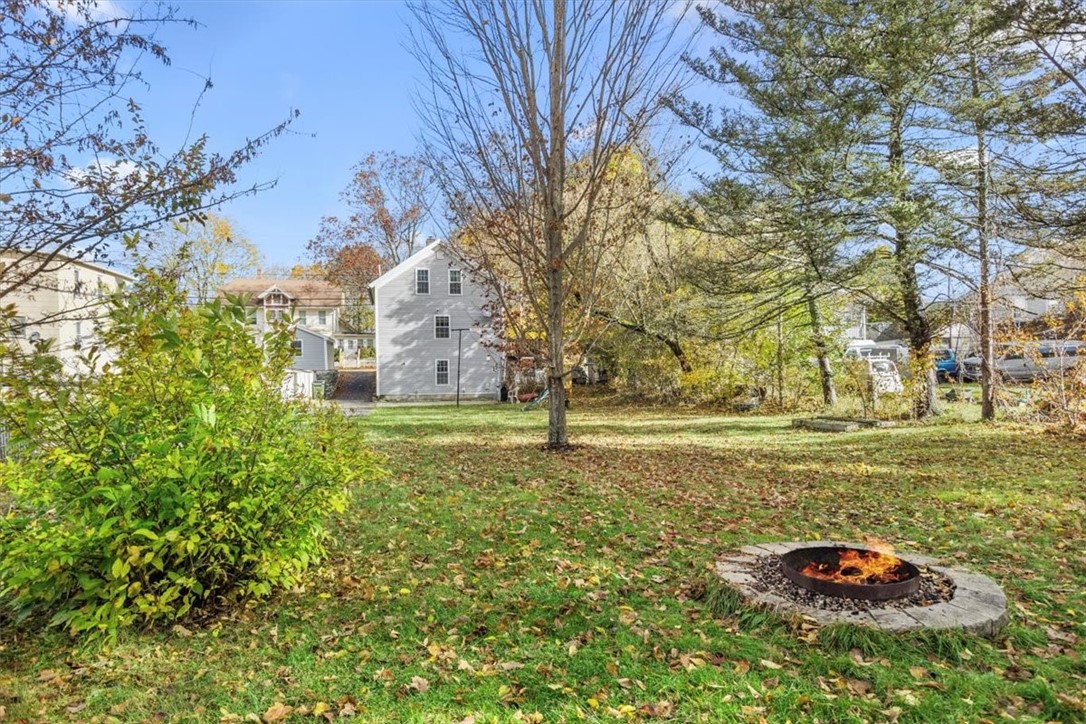 Burrillville, Rhode Island 02830, United States, 4 Bedrooms Bedrooms, ,2 BathroomsBathrooms,Residential,Active,253015