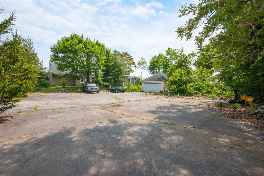 19 Warwick Avenue