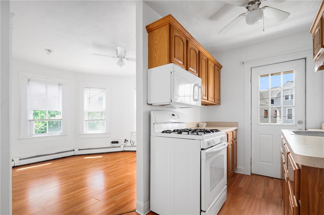 145 Tell Street B