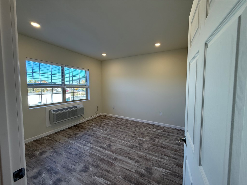 327 Pine Street 3014