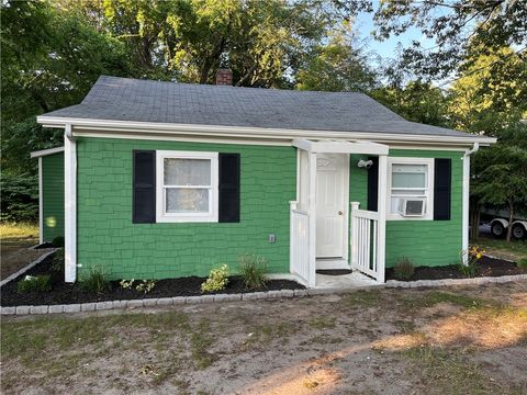 Single Family Residence in Warwick RI 355 CHURCH Avenue.jpg