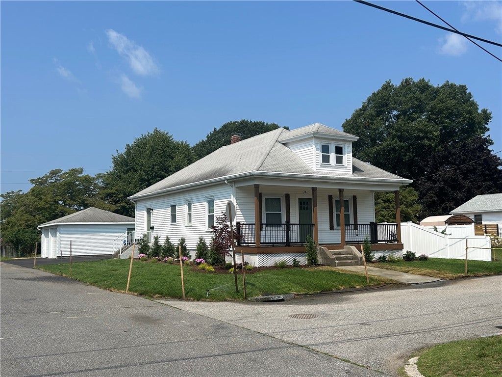 76 Rosella Avenue