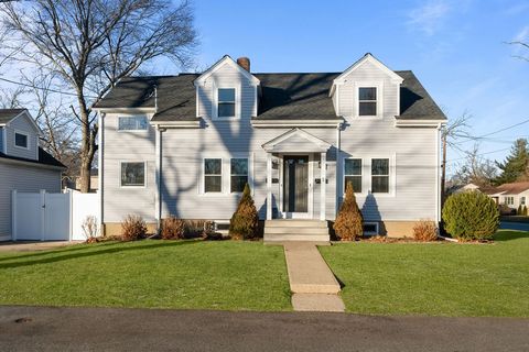 5 Shippen Avenue Warwick RI 02888