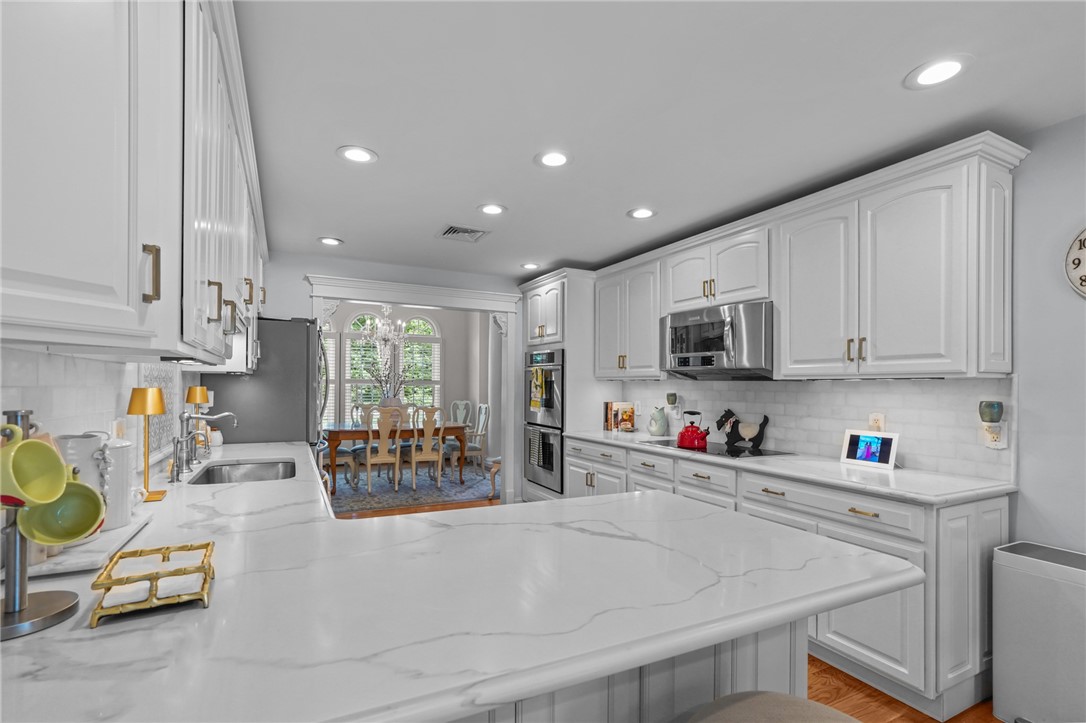 126 Absalona Hill Road