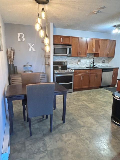 5 Apple Valley Parkway 2 Smithfield RI 02828