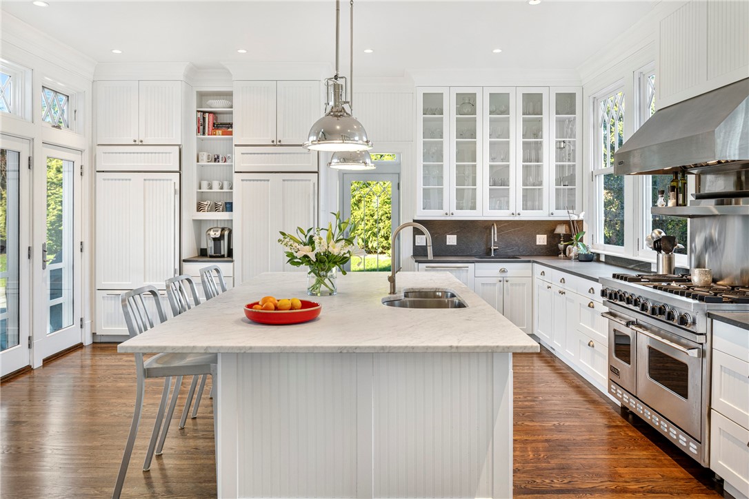 150 Boston Neck Road