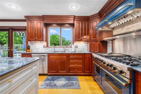 831 N Quidnessett Road North Kingstown RI 02852