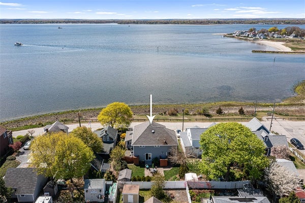 15 SHORE DR, BARRINGTON, RI 02806 - Image 46c3ad2d07107f46bb5d221e7452ba05/4119680281
