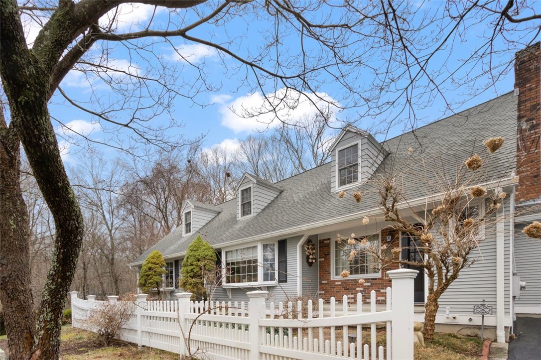 38 Hartford Pike