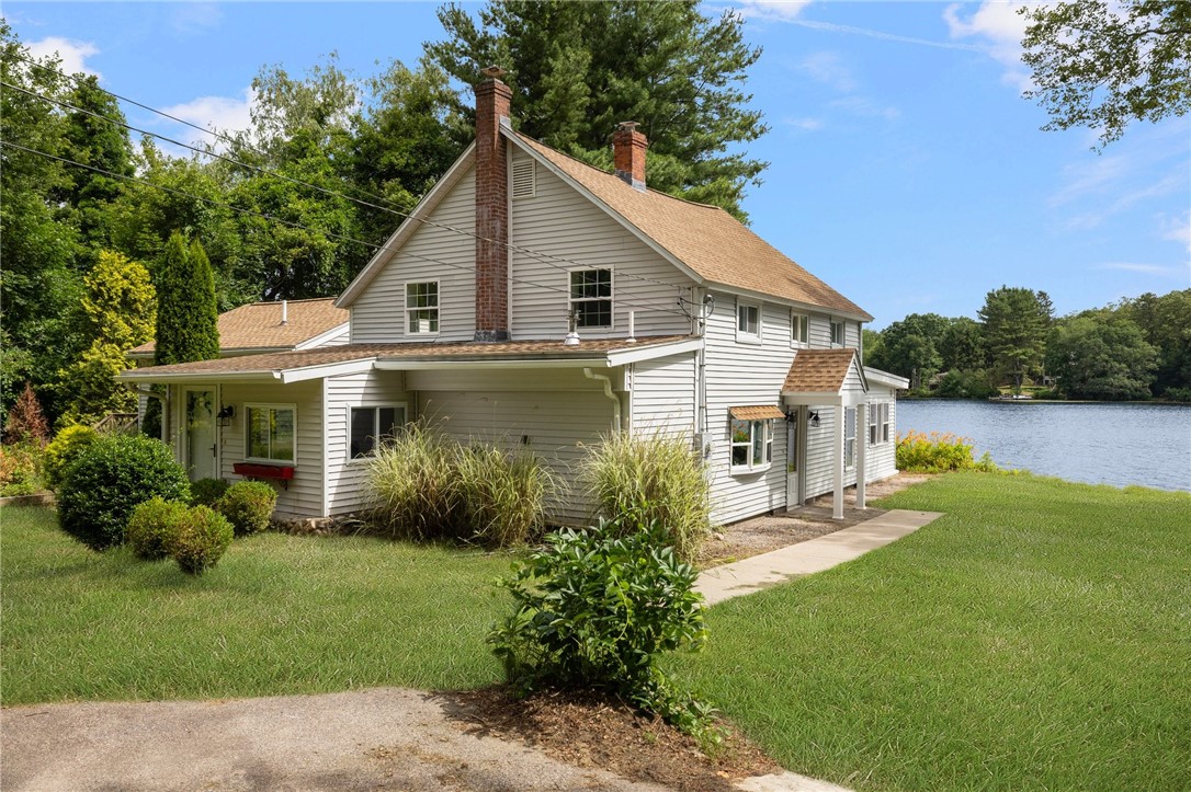 25 Willow Drive