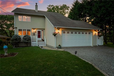 236 Indian Trail Narragansett RI 02874