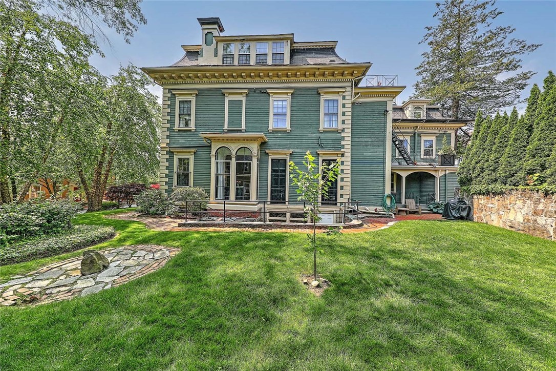 367 Benefit Street 5