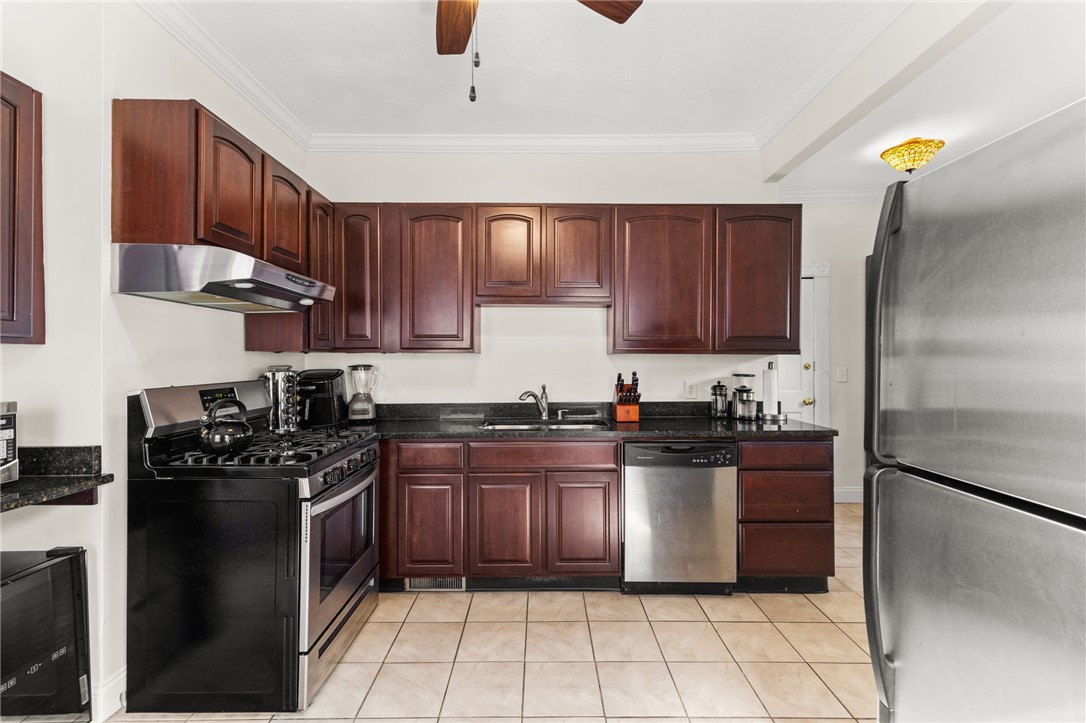 202 Rochambeau Avenue 2