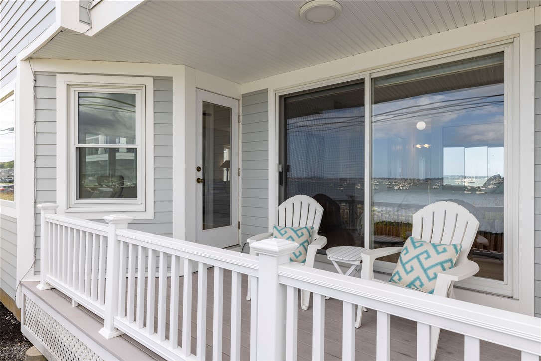 73 Conanicus Avenue 4