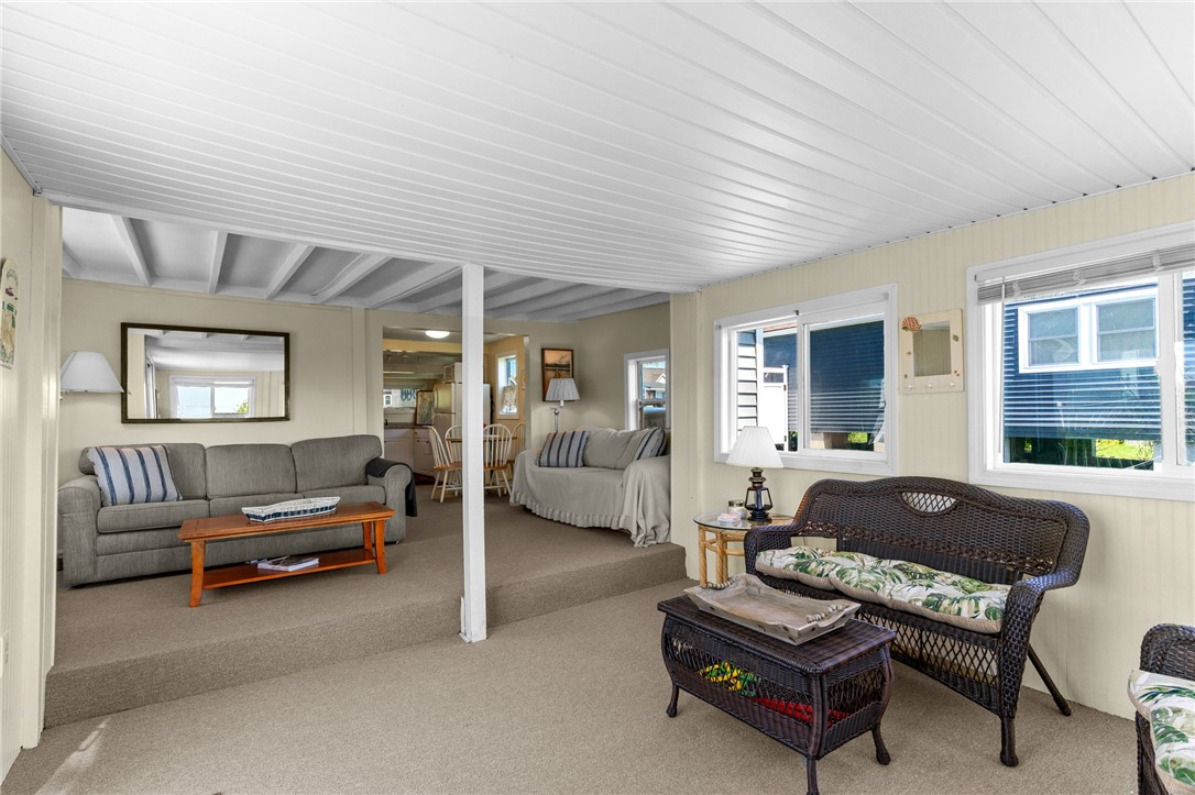 64 #48 Burnside Avenue