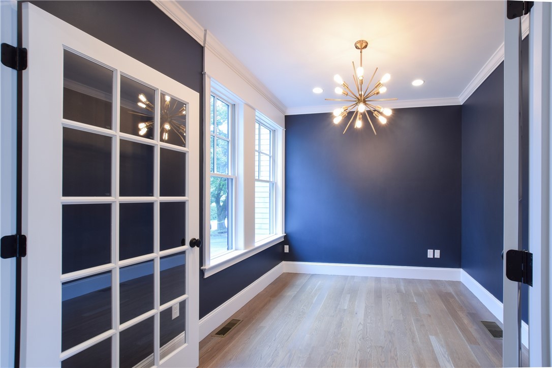 East Greenwich, Rhode Island, 02818, United States, 4 Bedrooms Bedrooms, ,4 BathroomsBathrooms,Residential,Active,1985570
