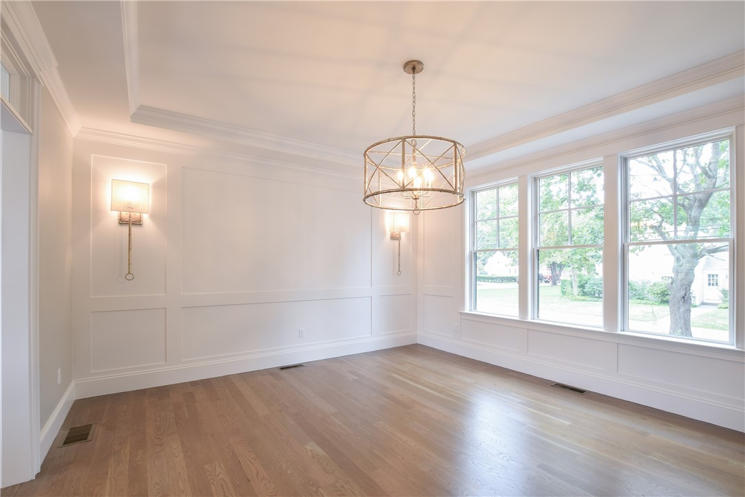 East Greenwich, Rhode Island, 02818, United States, 4 Bedrooms Bedrooms, ,4 BathroomsBathrooms,Residential,Active,1985570