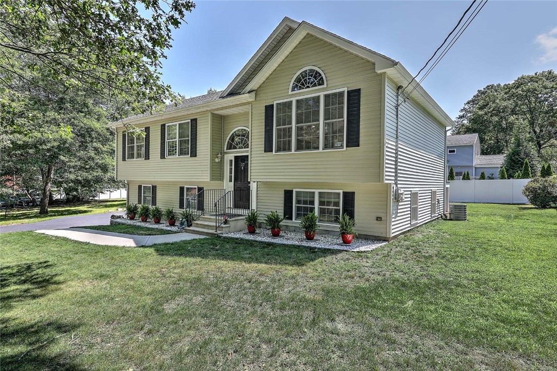 37 Lakeview Avenue