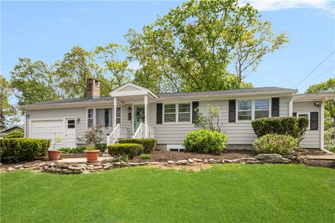 37 Charles Street Barrington RI 02806