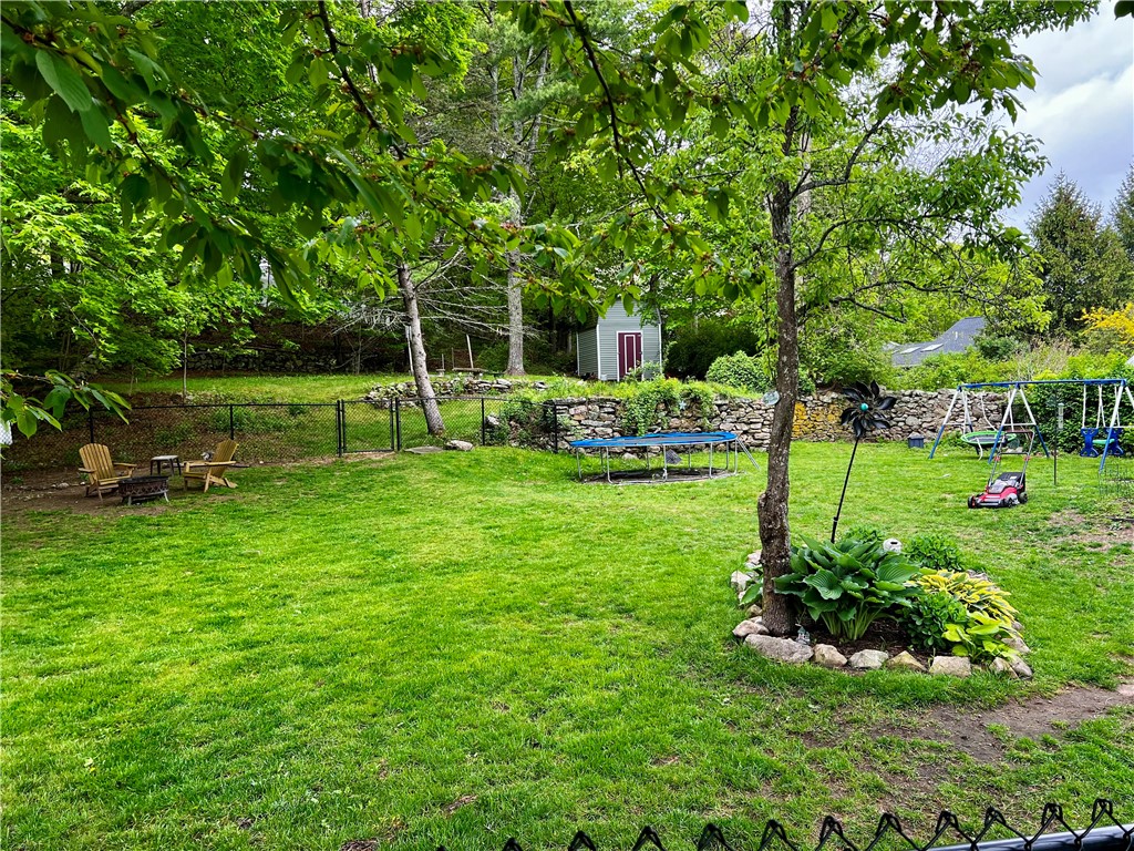 72 Farnum Pike