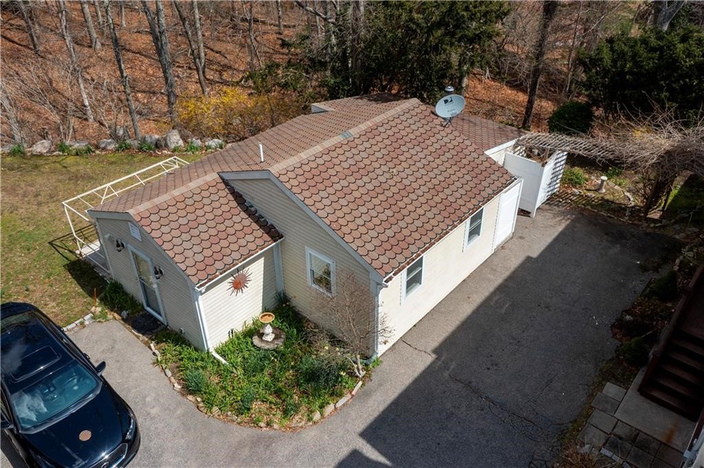 Charlestown, Rhode Island 02813, United States, 5 Bedrooms Bedrooms, ,3 BathroomsBathrooms,Residential,Active,42163