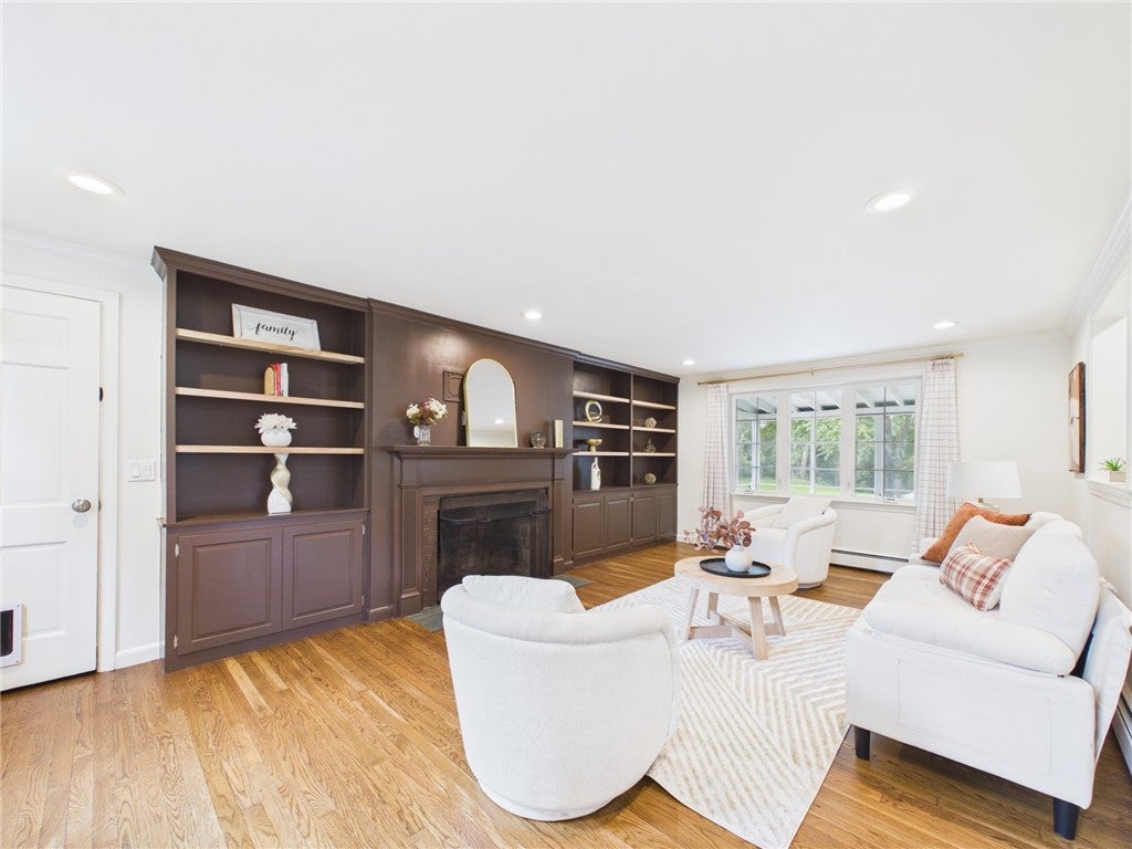 12 Tall Pine Drive