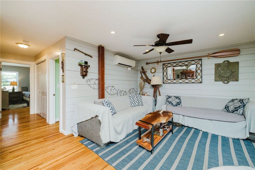 1019 Main Road