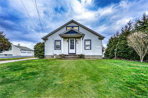 222 Peckham Avenue Middletown RI 02842